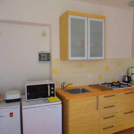Casa Dei Sogni D'oro Apartment *